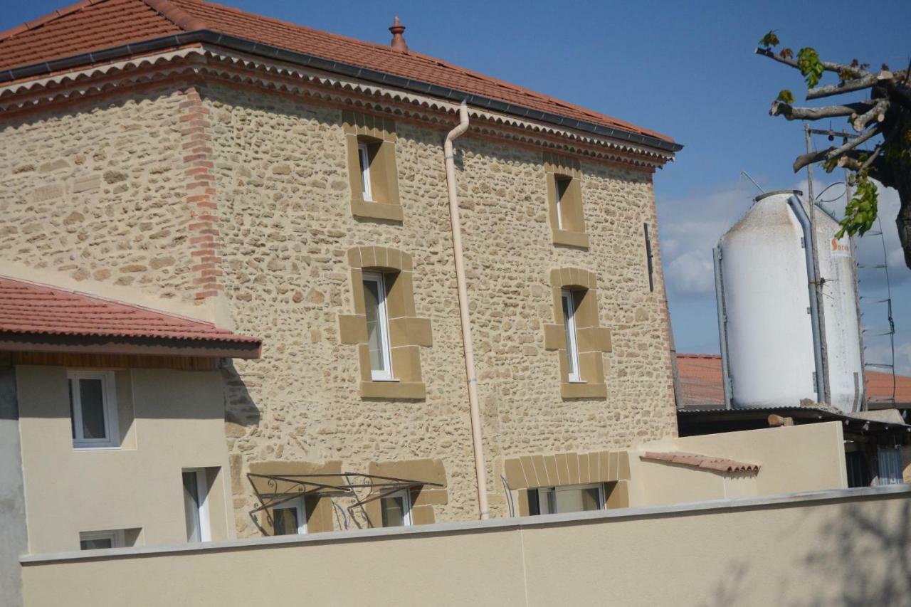 Gite Les Pins Montchenu Exterior foto